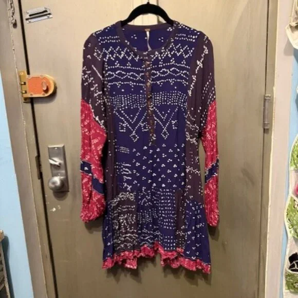 Free People Shibori Swing / Baby Doll Mini Dress with Balloon (Puff) Sleeves - Picture 4 of 16